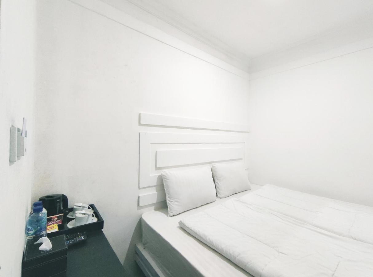 ชารากา เรสซิเดนซ์ ดิเยง Hotel Banjarnegara ภายนอก รูปภาพ