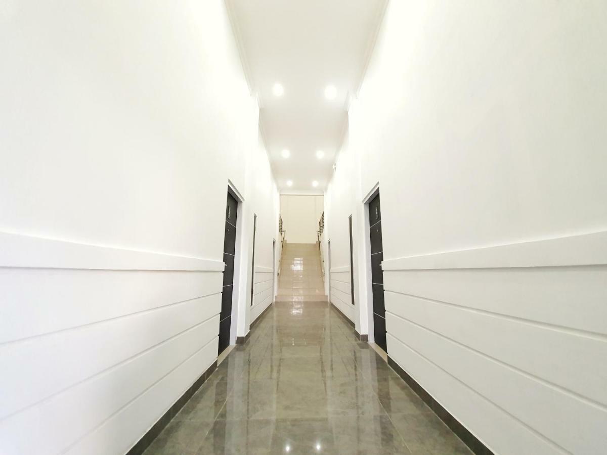 ชารากา เรสซิเดนซ์ ดิเยง Hotel Banjarnegara ภายนอก รูปภาพ